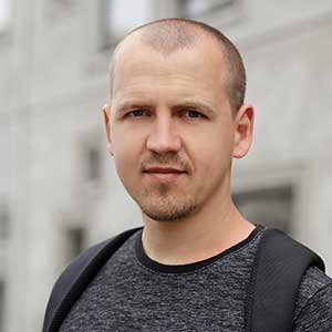 Marek J.